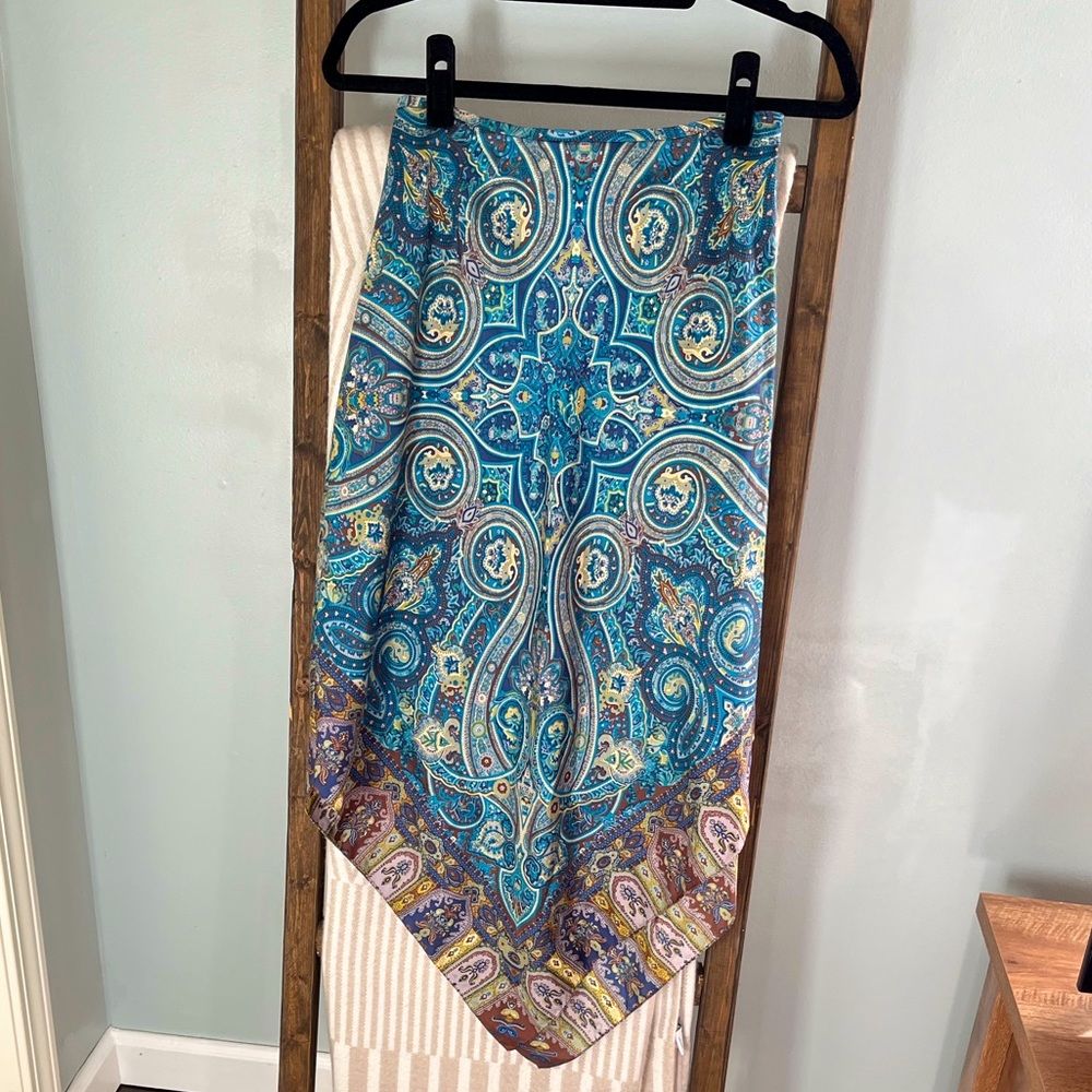 Gap | 100% Silk Blue Paisley Midi Skirt | Size 4
